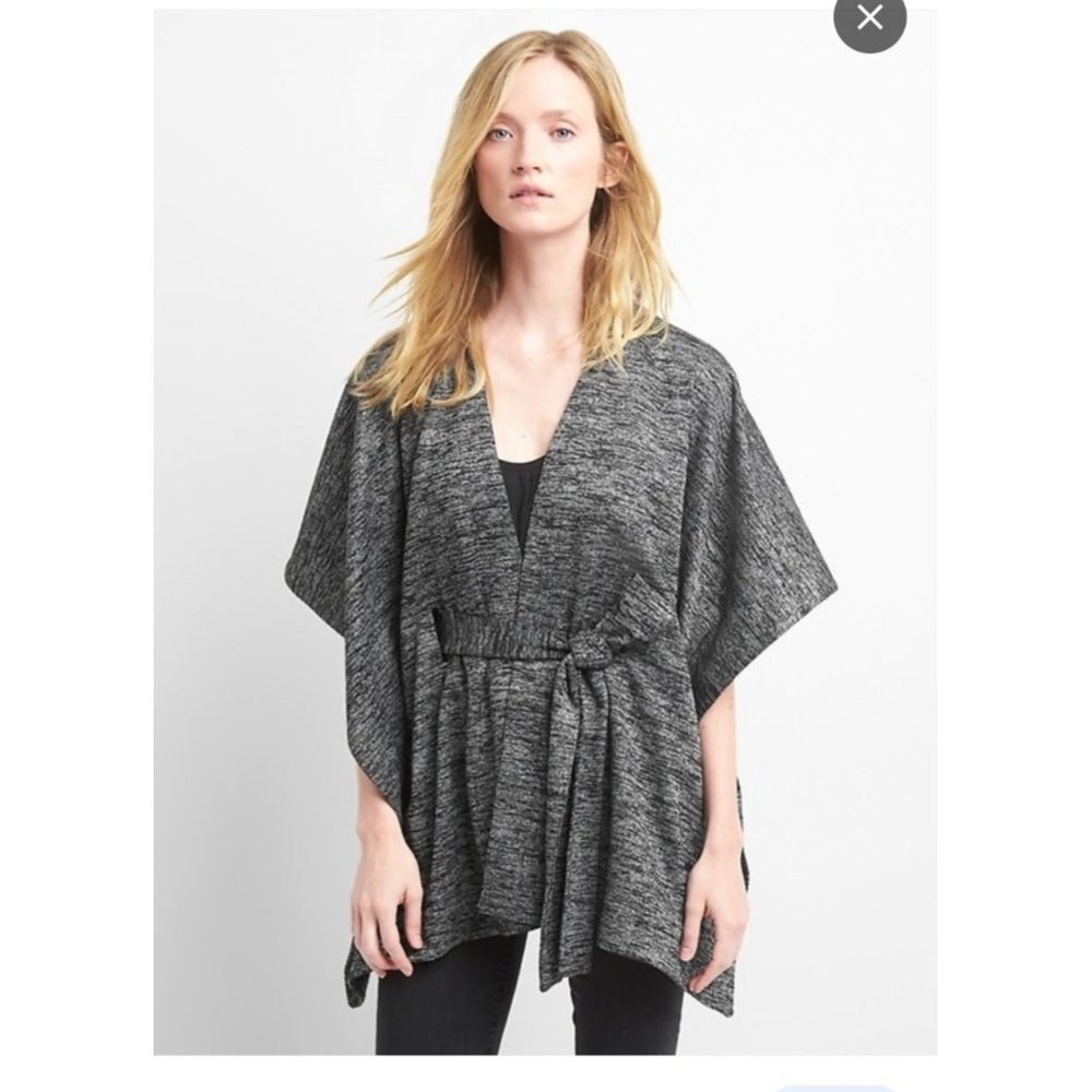 Gap‎ Black Tie Waist Poncho V-Neck Batwing Sleeves Size Medium/Large